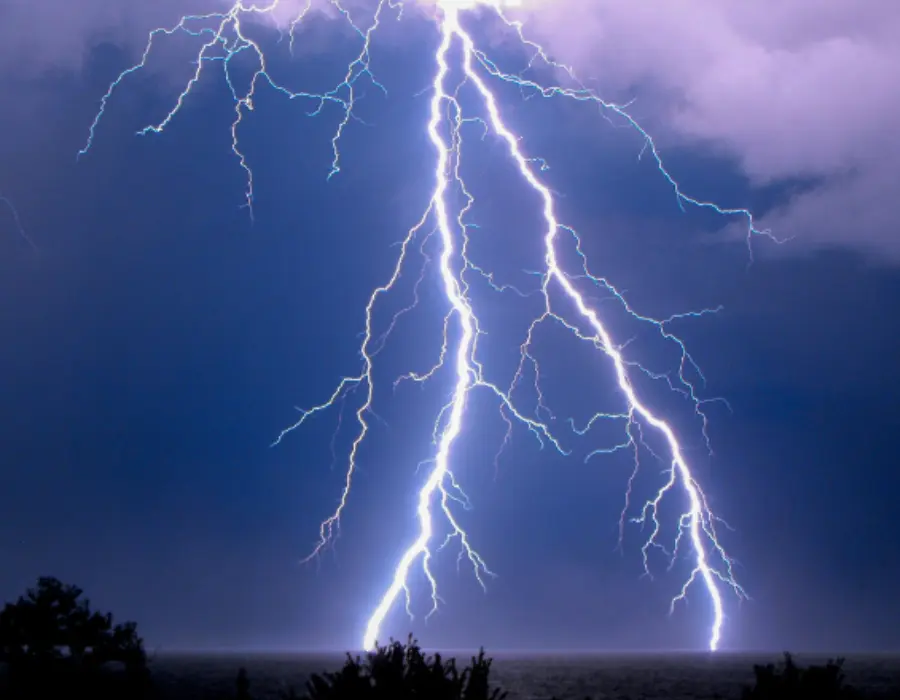 Lightning-weather alerts